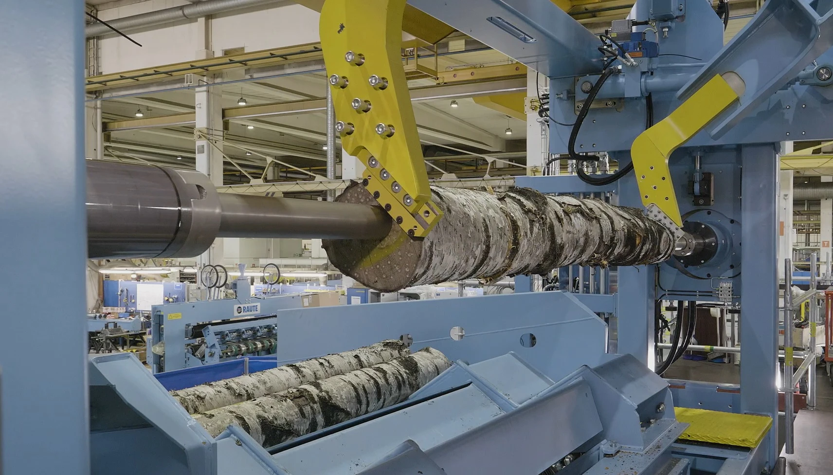 Veneer-peeling-machine